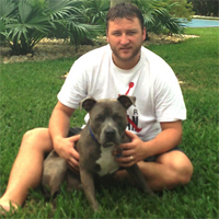 Pitcher makes sacrifice for his Pit Bull - DogTime