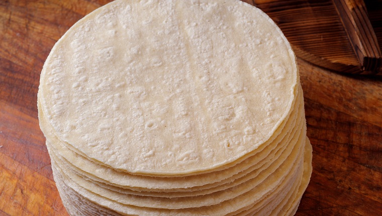 Can dogs store eat flour tortillas