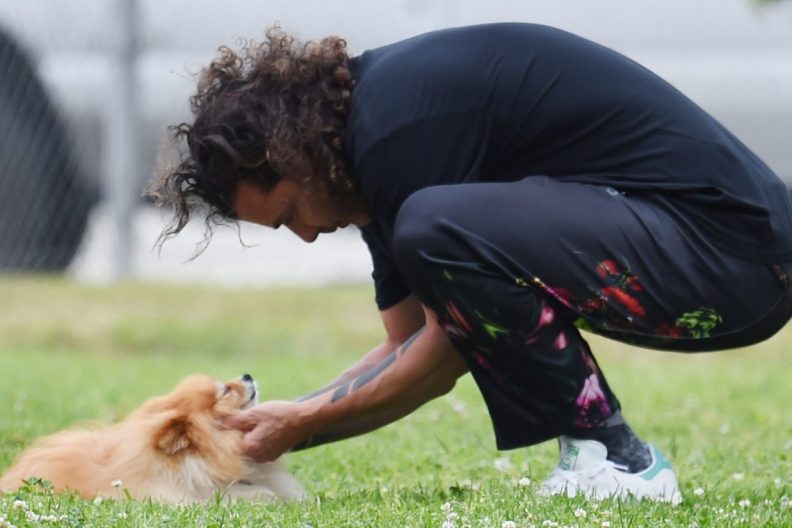 Gavin Rossdale with his dog, Chewy, who passed away recently.