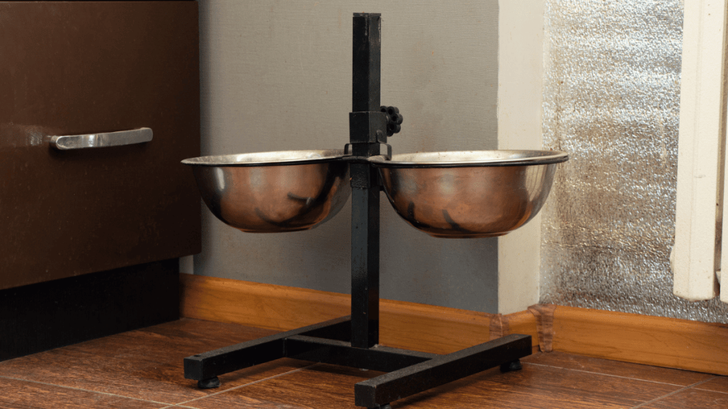 Types of elevated bowl stand