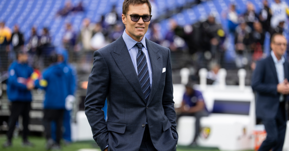 Tom Brady Reveals Dog Is a Clone of Late Family Pet - DogTime